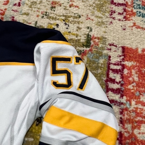 Boys Kids Tyler Myers Buffalo Sabres Reebok Stitched NHL Hockey Sports Jersey - Picture 5 of 8